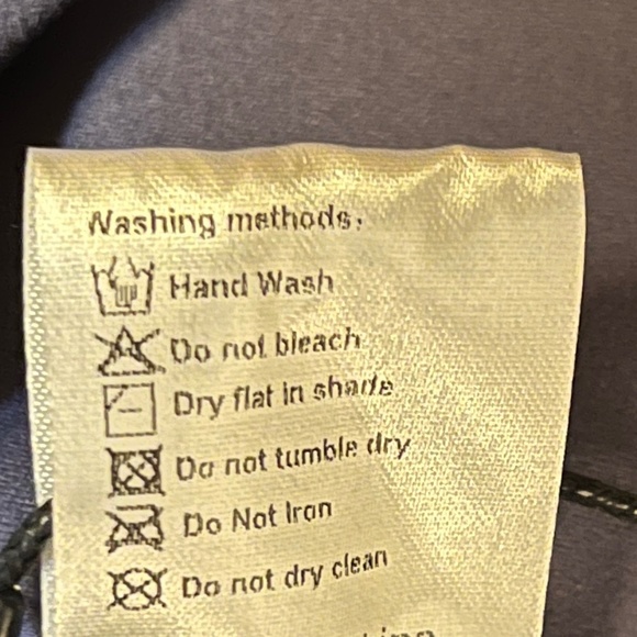 NWT J. ING Activewear Cross Front Strappy Sports Bra Size Large - Picture 13 of 16